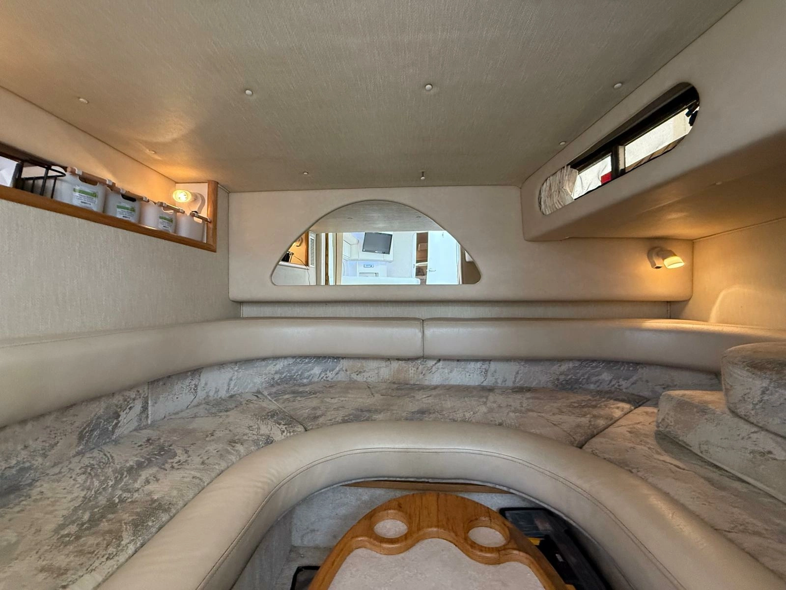 1996 Sea Ray 370 Sundancer 37