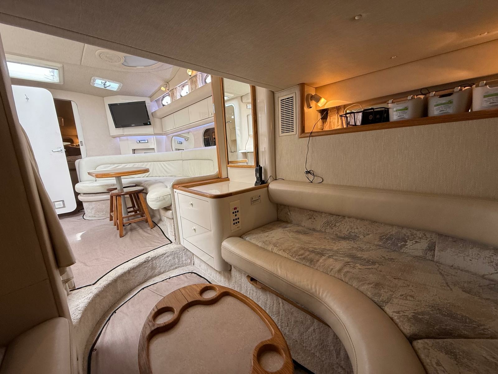 1996 Sea Ray 370 Sundancer 37