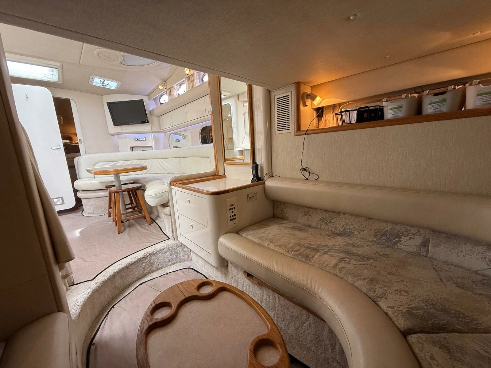 1996 Sea Ray 370 Sundancer 37