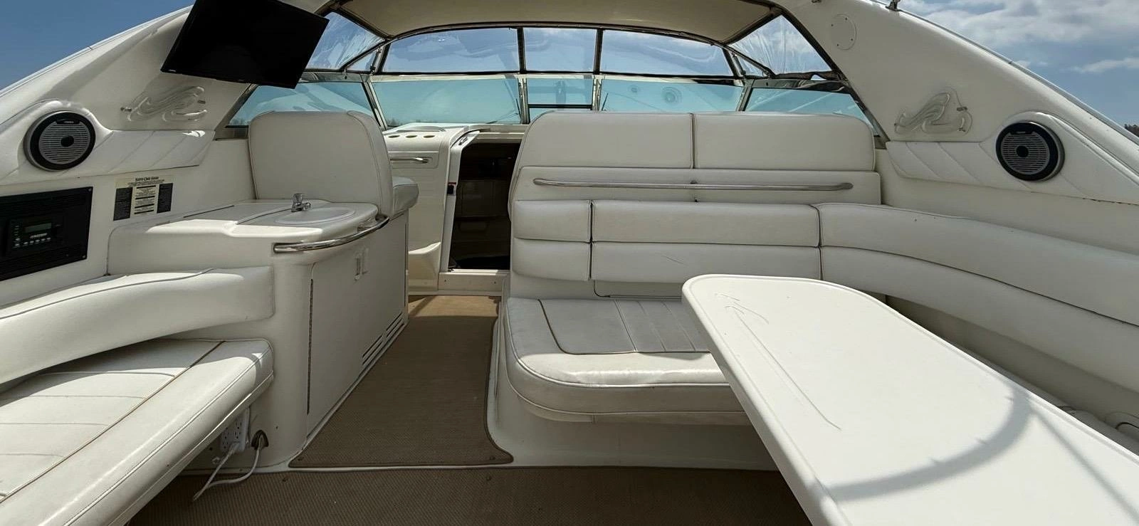 1996 Sea Ray 370 Sundancer 37