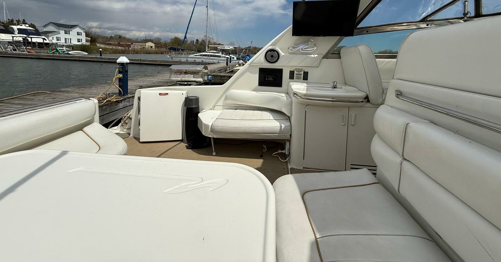 1996 Sea Ray 370 Sundancer 37