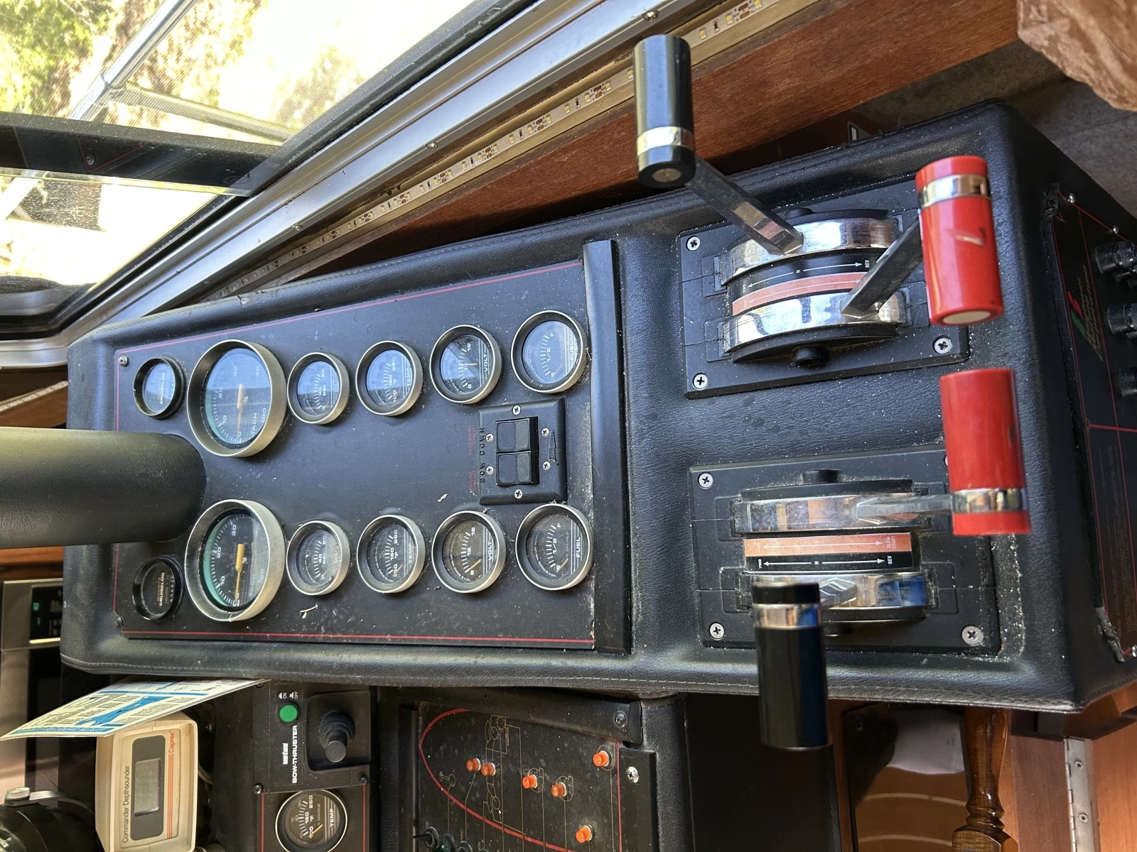 1985 Bayliner  3870