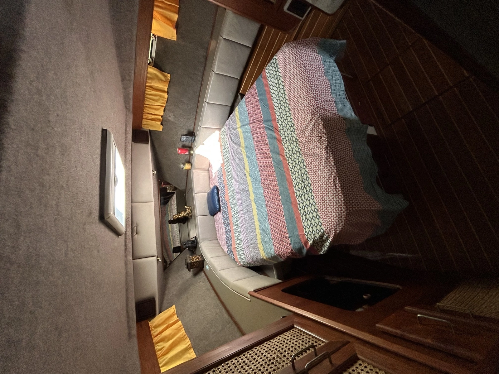1985 Bayliner  3870