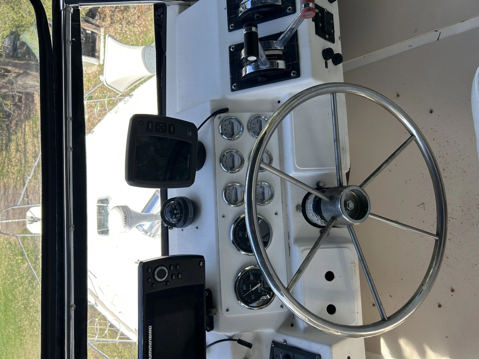 1985 Bayliner  3870