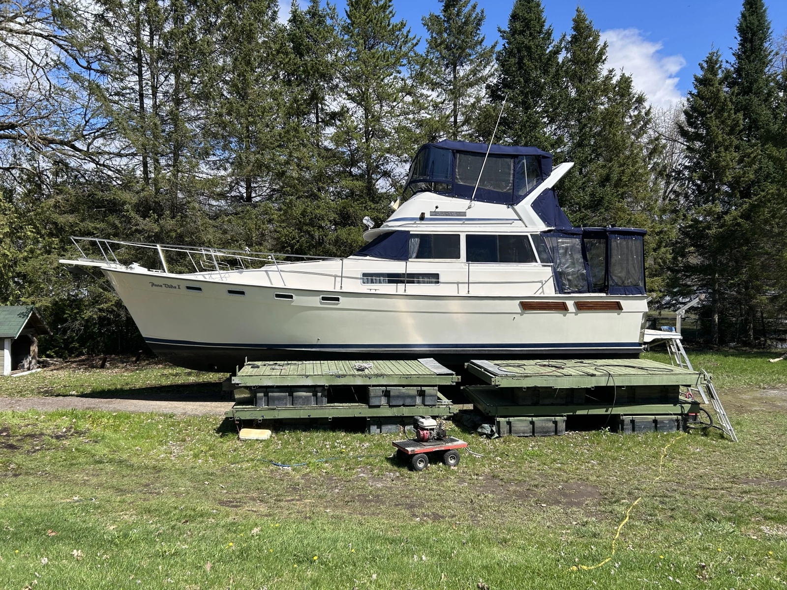 1985 Bayliner  3870