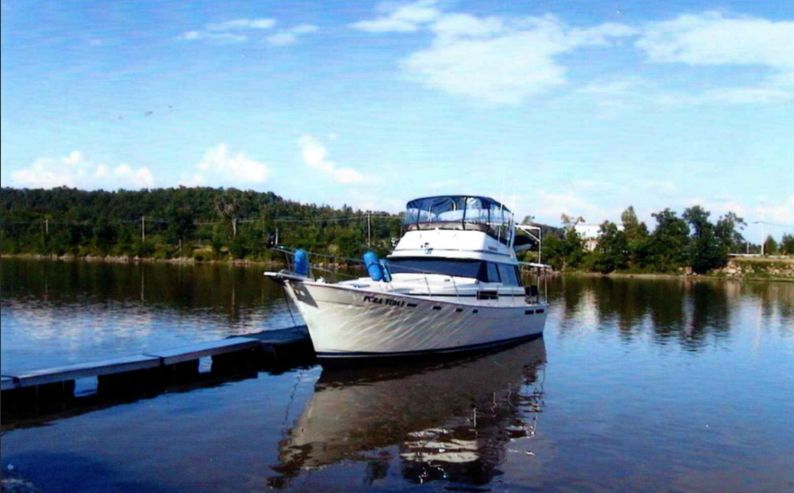 1985 Bayliner  3870