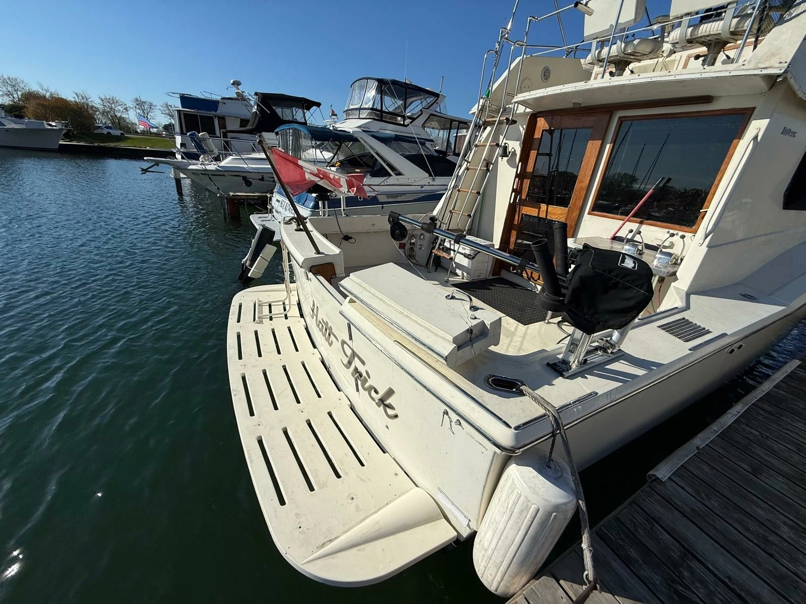 1984 Hatteras 36 Convertible 36