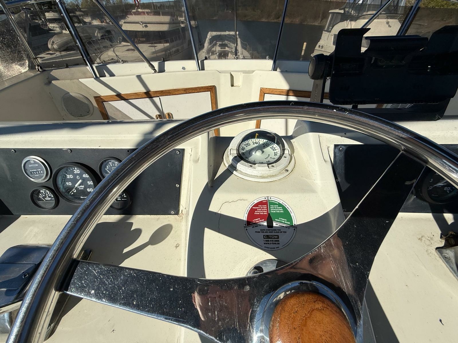 1984 Hatteras 36 Convertible 36
