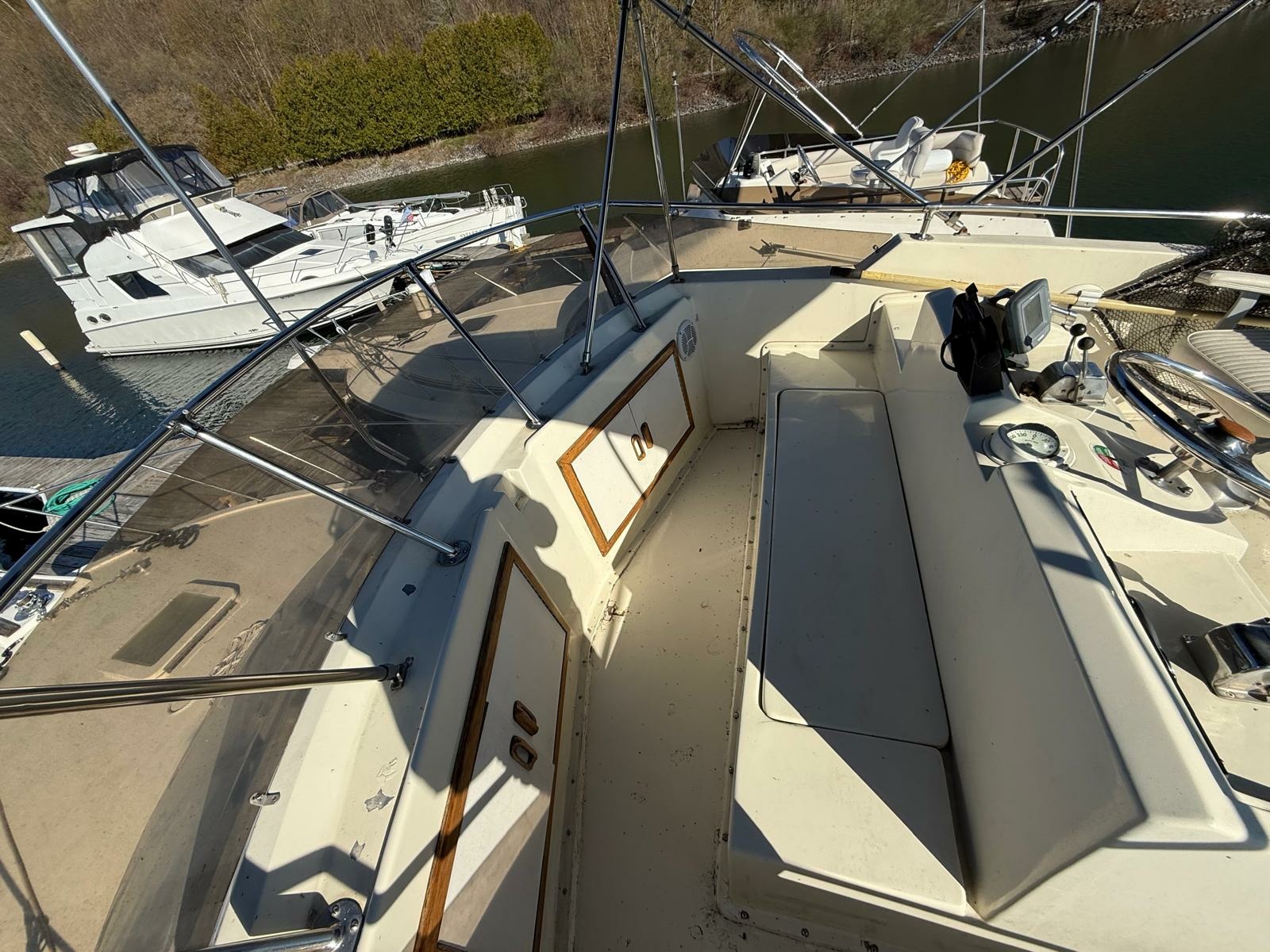 1984 Hatteras 36 Convertible 36