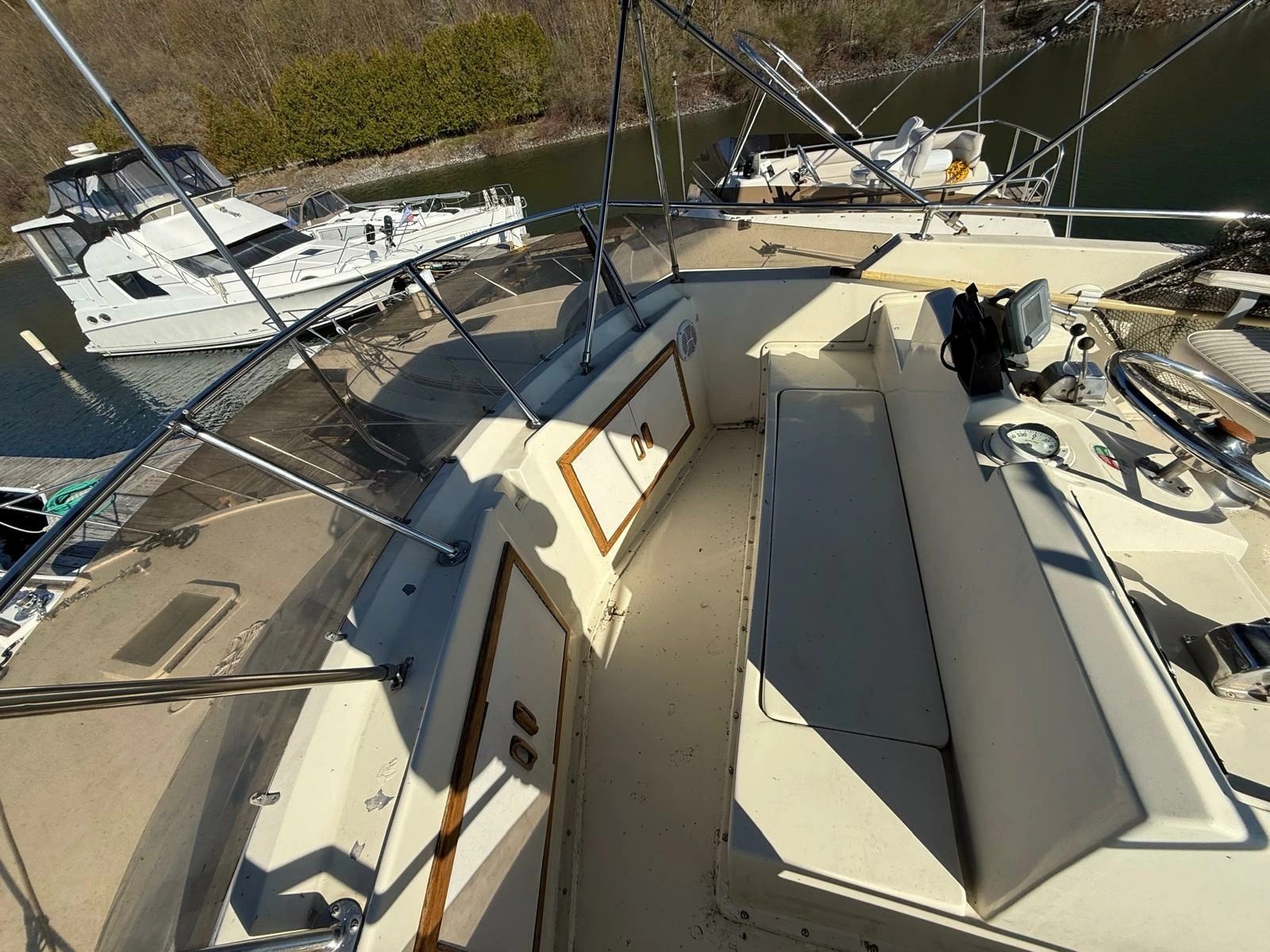 1984 Hatteras 36 Convertible 36