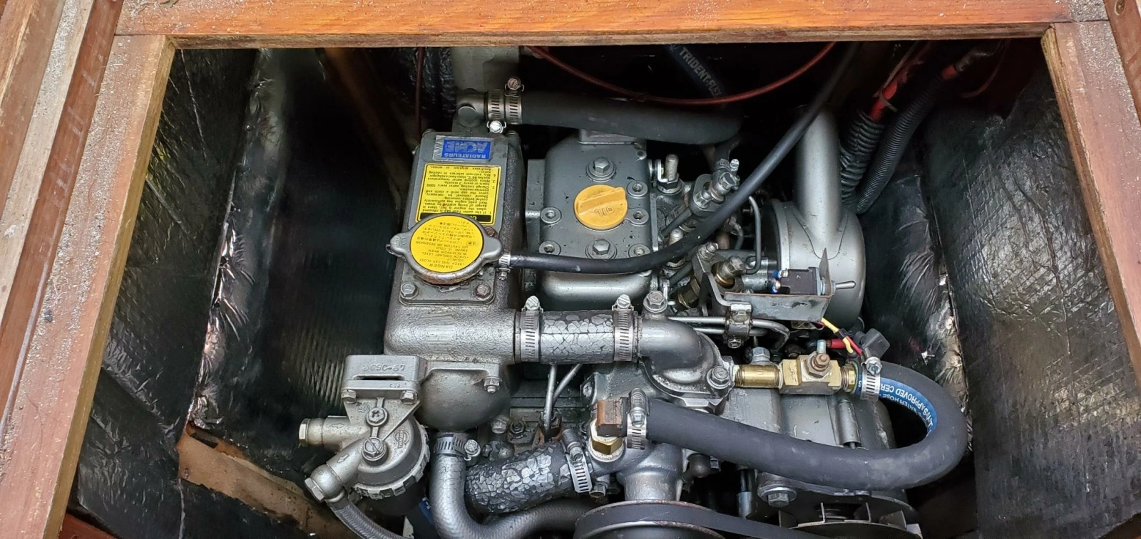 1990 Hunter 28