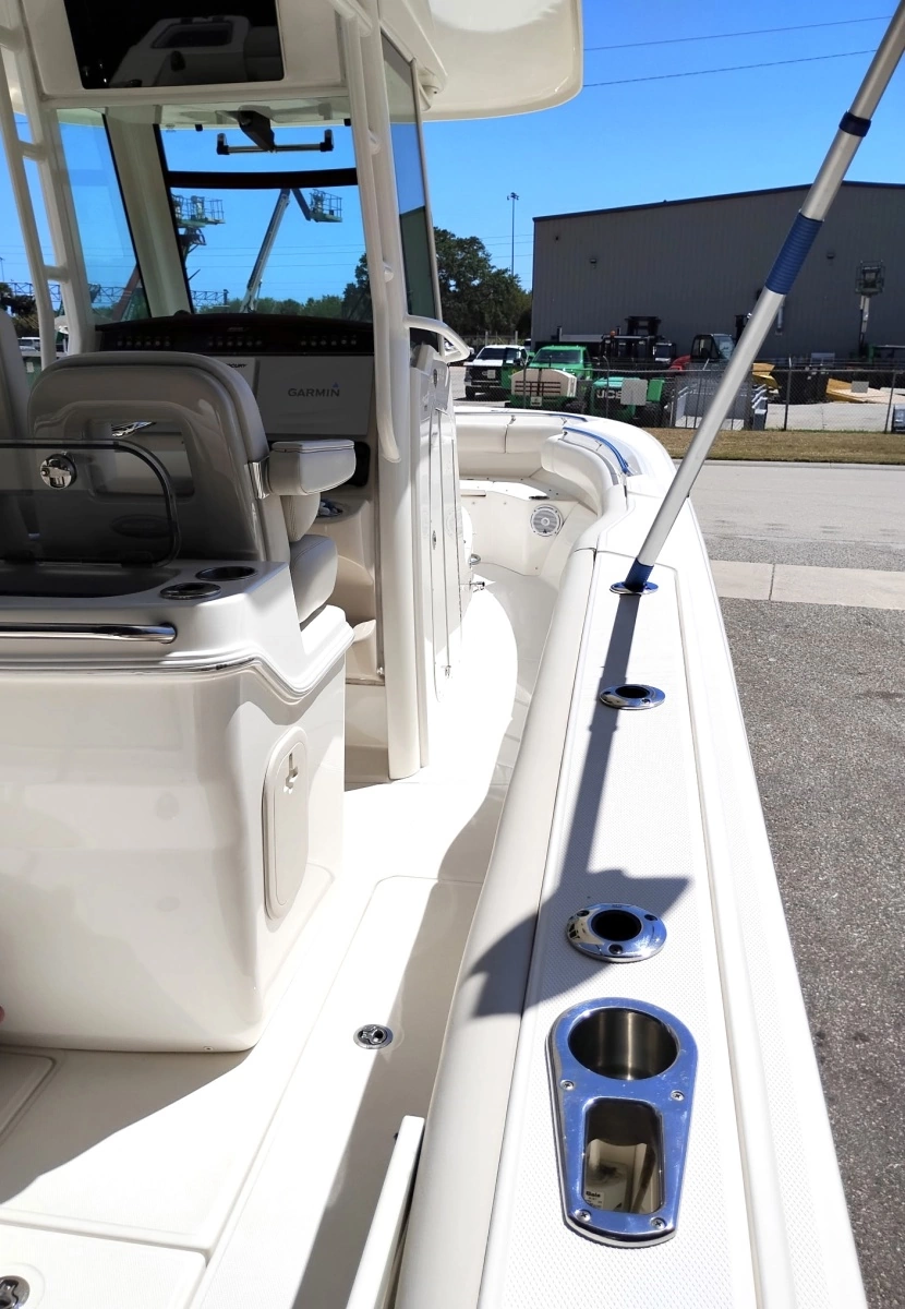 2018 Boston Whaler 280 Outrage