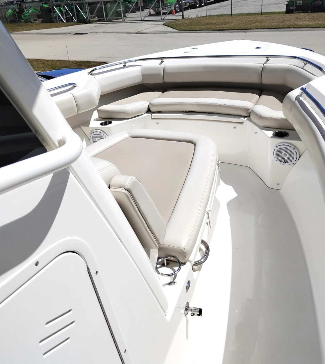 2018 Boston Whaler 280 Outrage