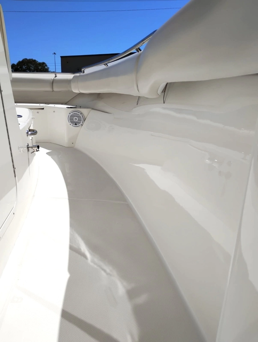 2018 Boston Whaler 280 Outrage