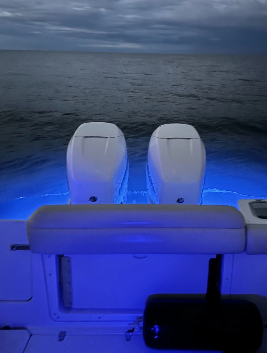 2018 Boston Whaler 280 Outrage
