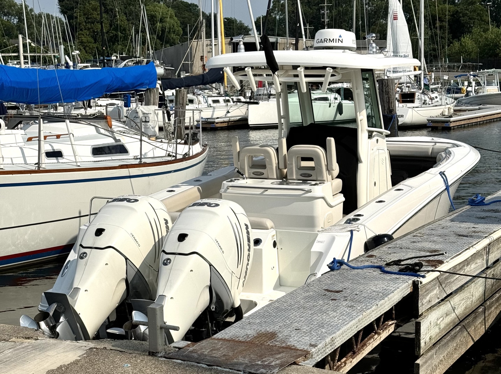 2018 Boston Whaler 280 Outrage