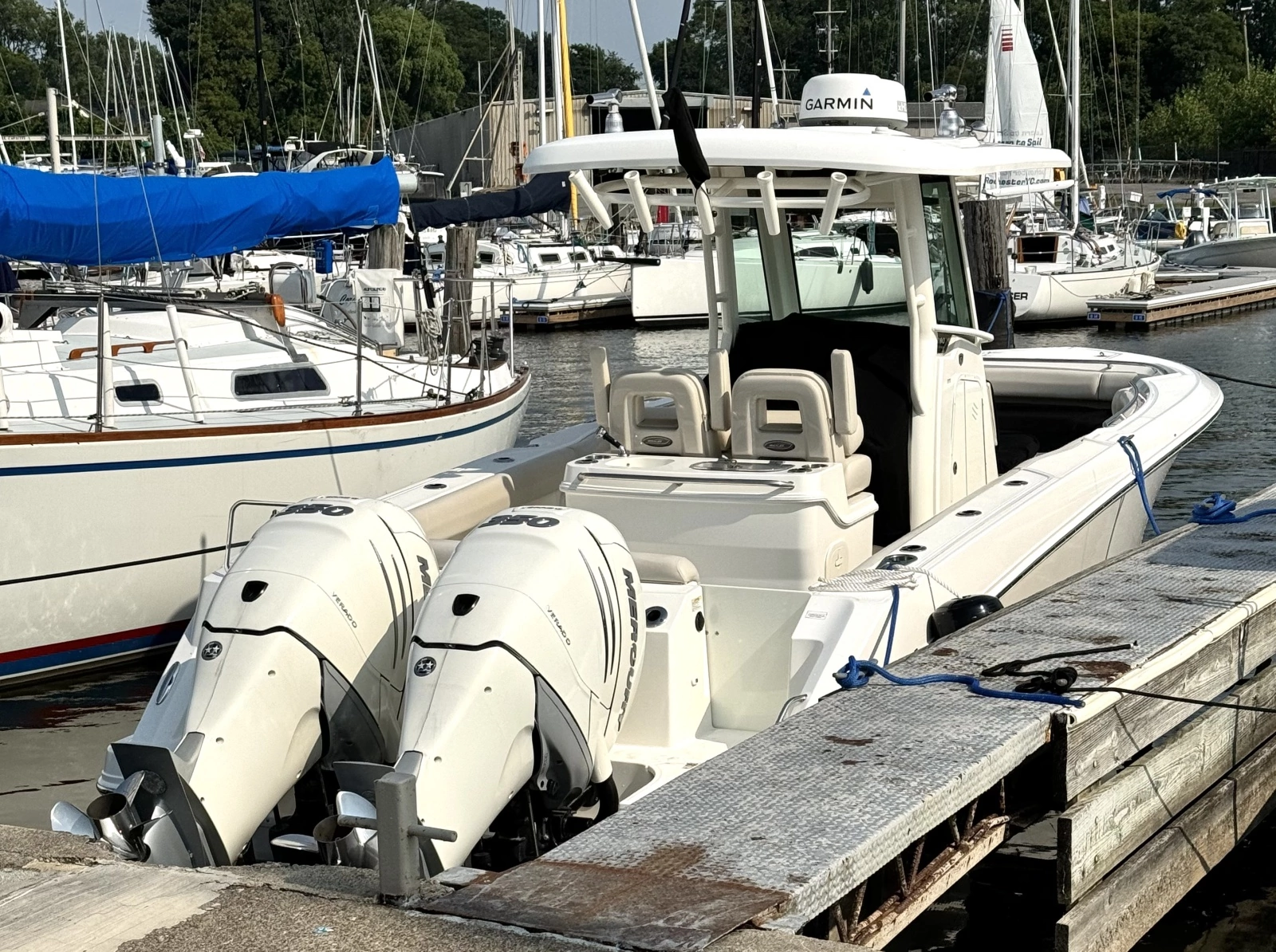 2018 Boston Whaler 280 Outrage