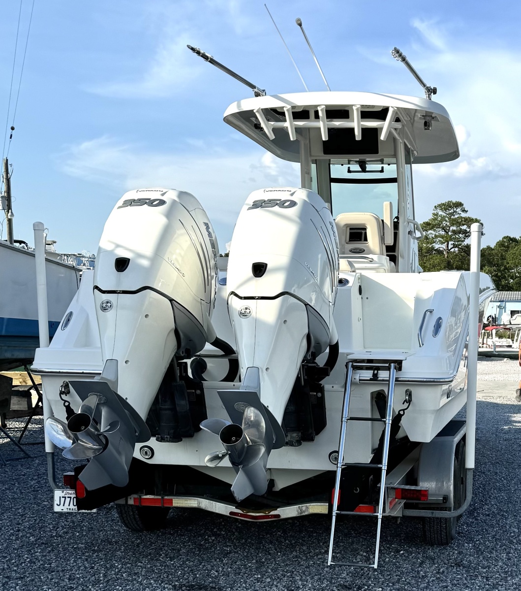 2018 Boston Whaler 280 Outrage