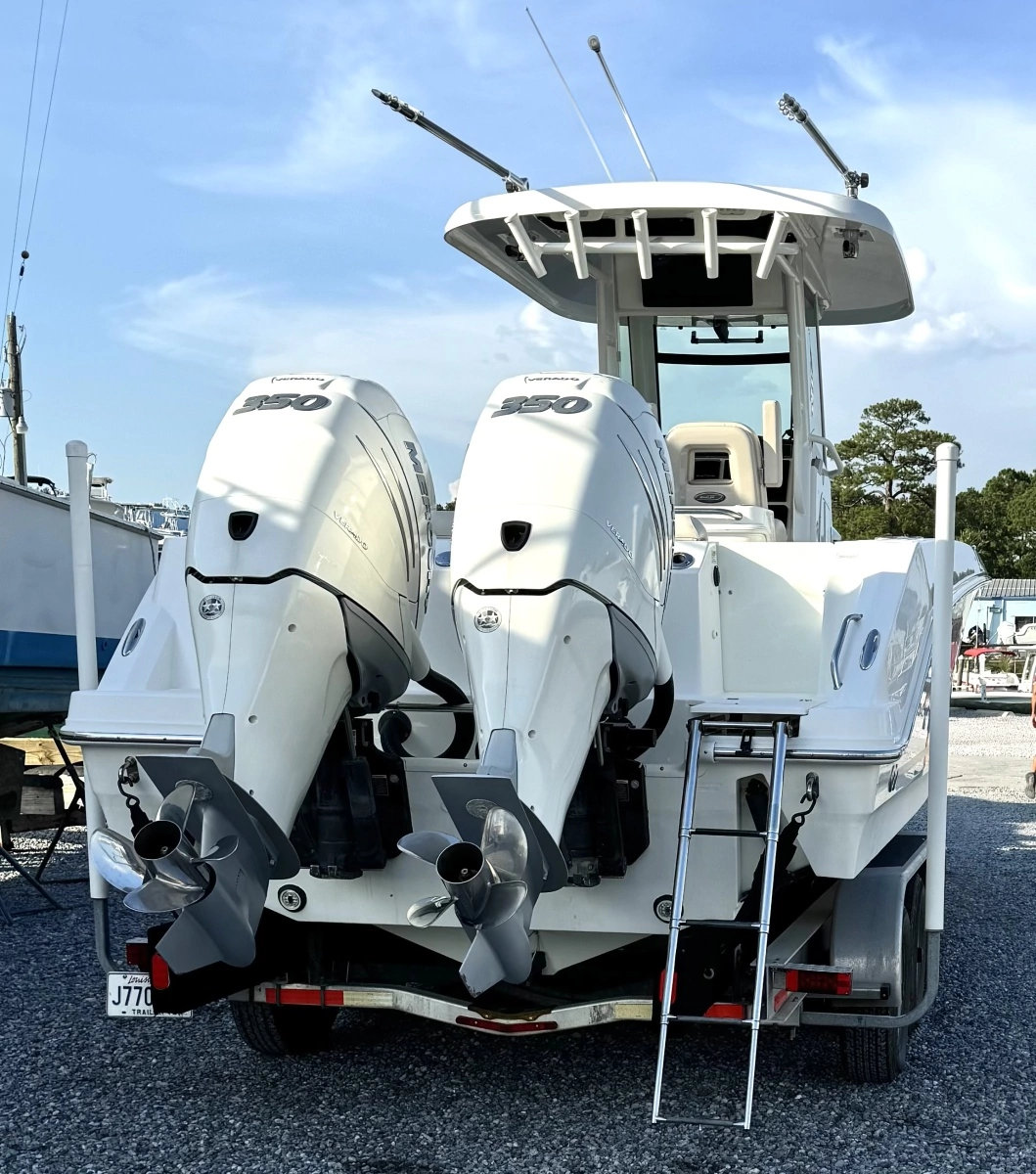2018 Boston Whaler 280 Outrage
