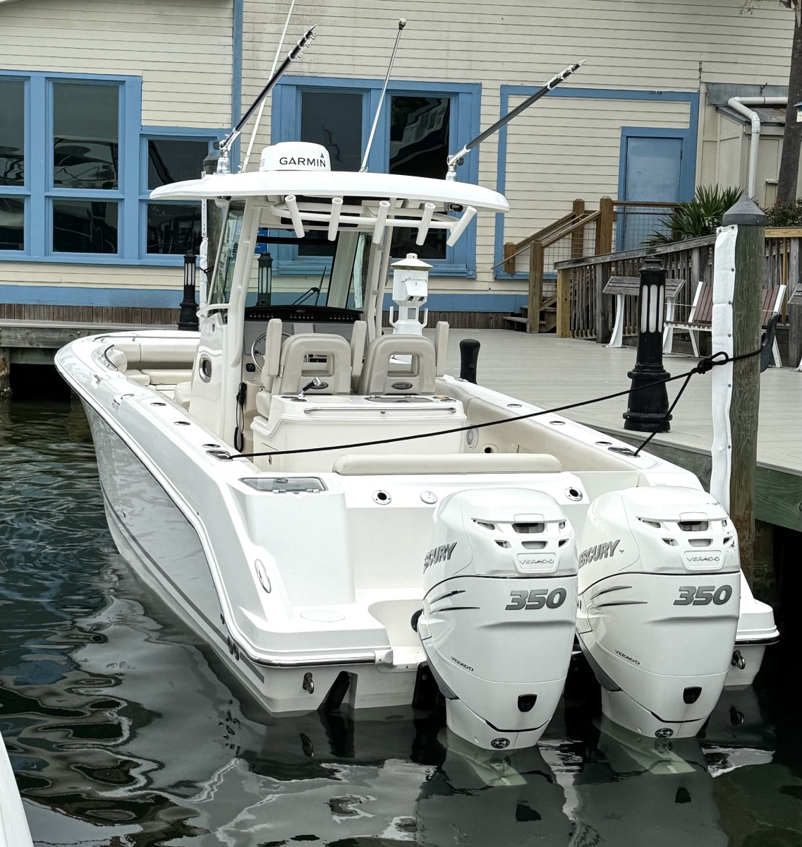 2018 Boston Whaler 280 Outrage
