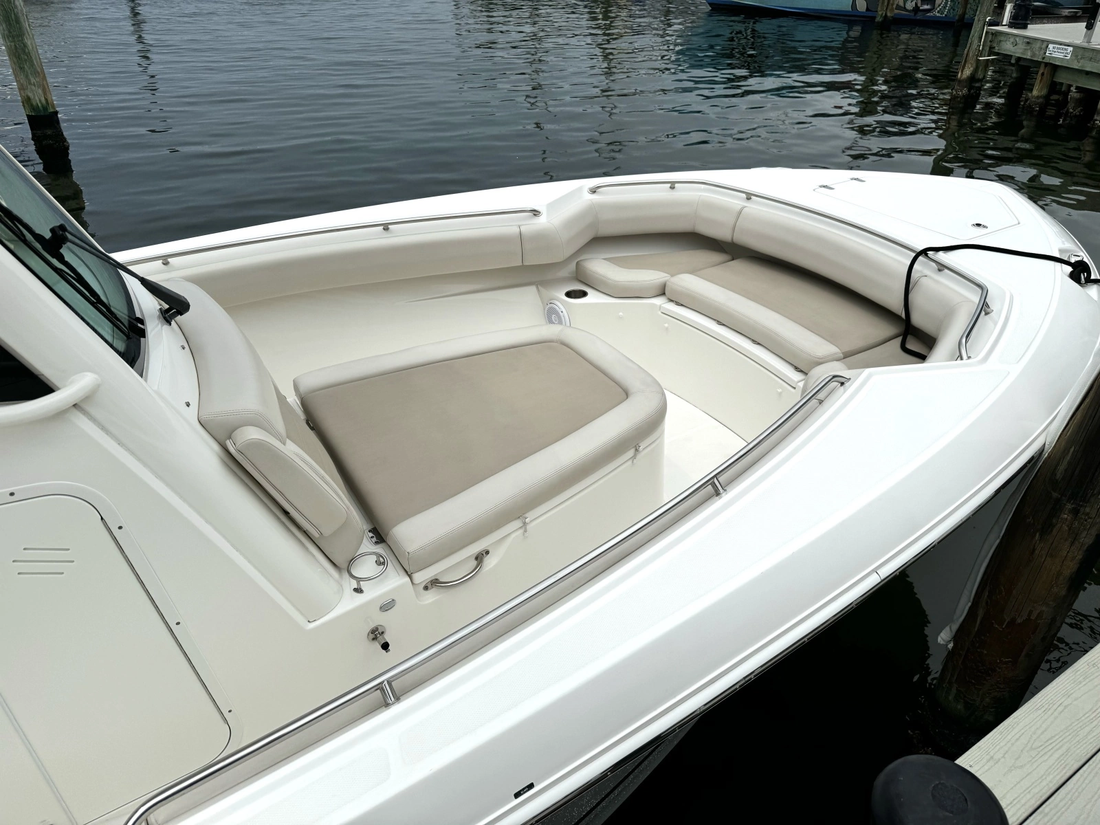 2018 Boston Whaler 280 Outrage