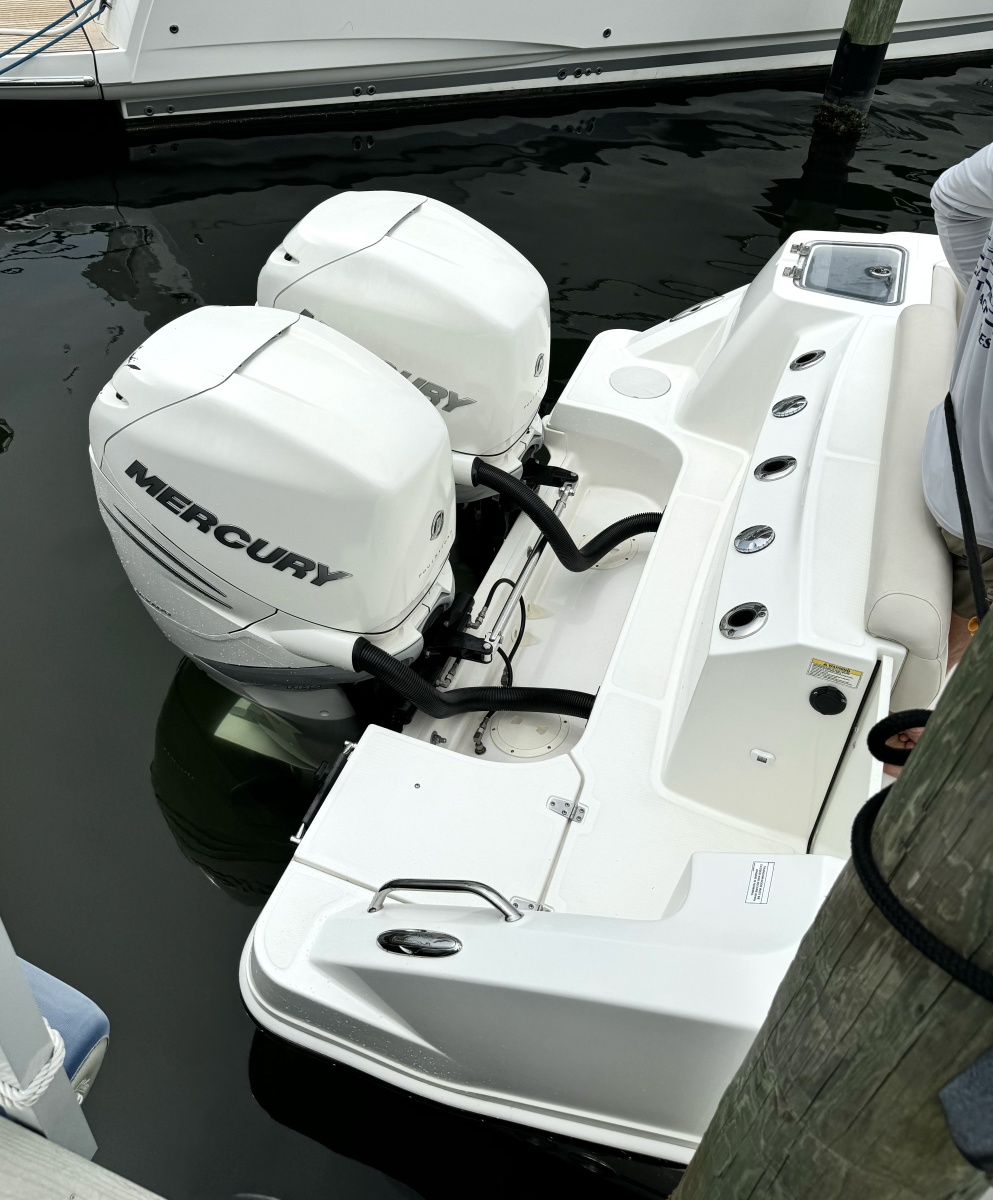 2018 Boston Whaler 280 Outrage