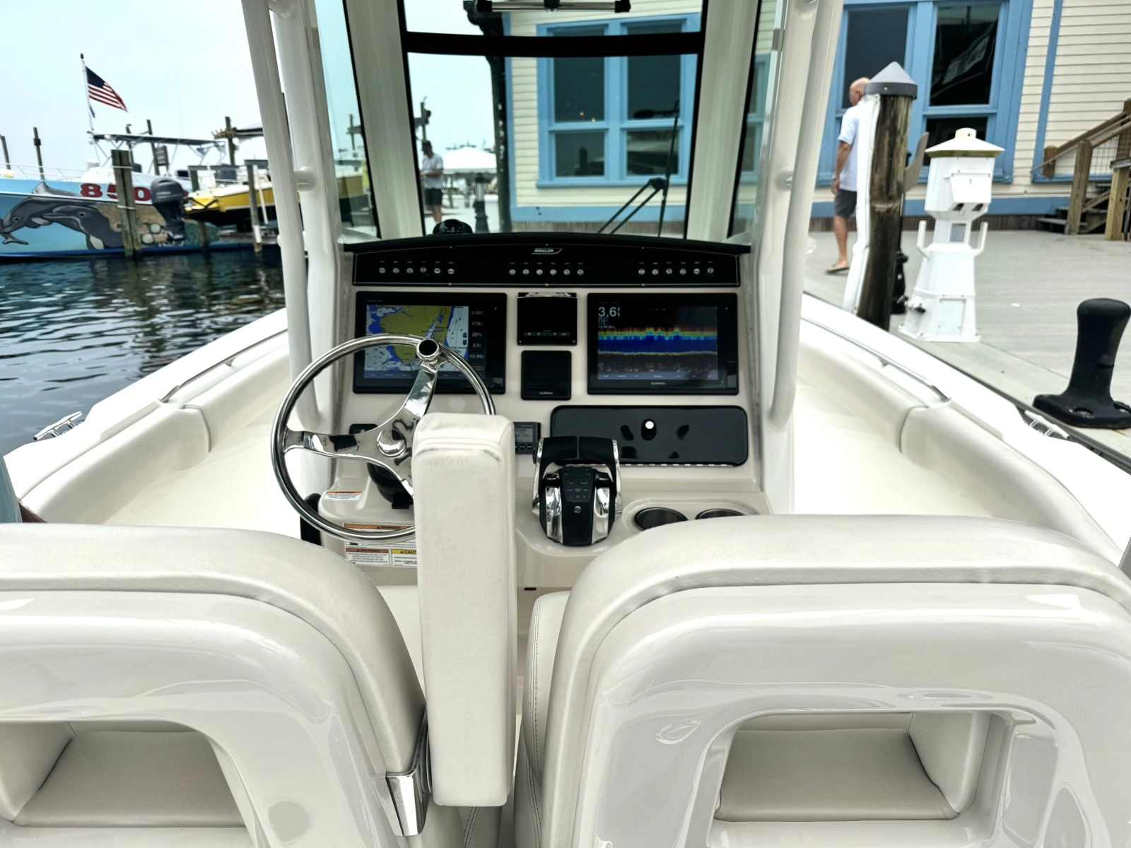 2018 Boston Whaler 280 Outrage