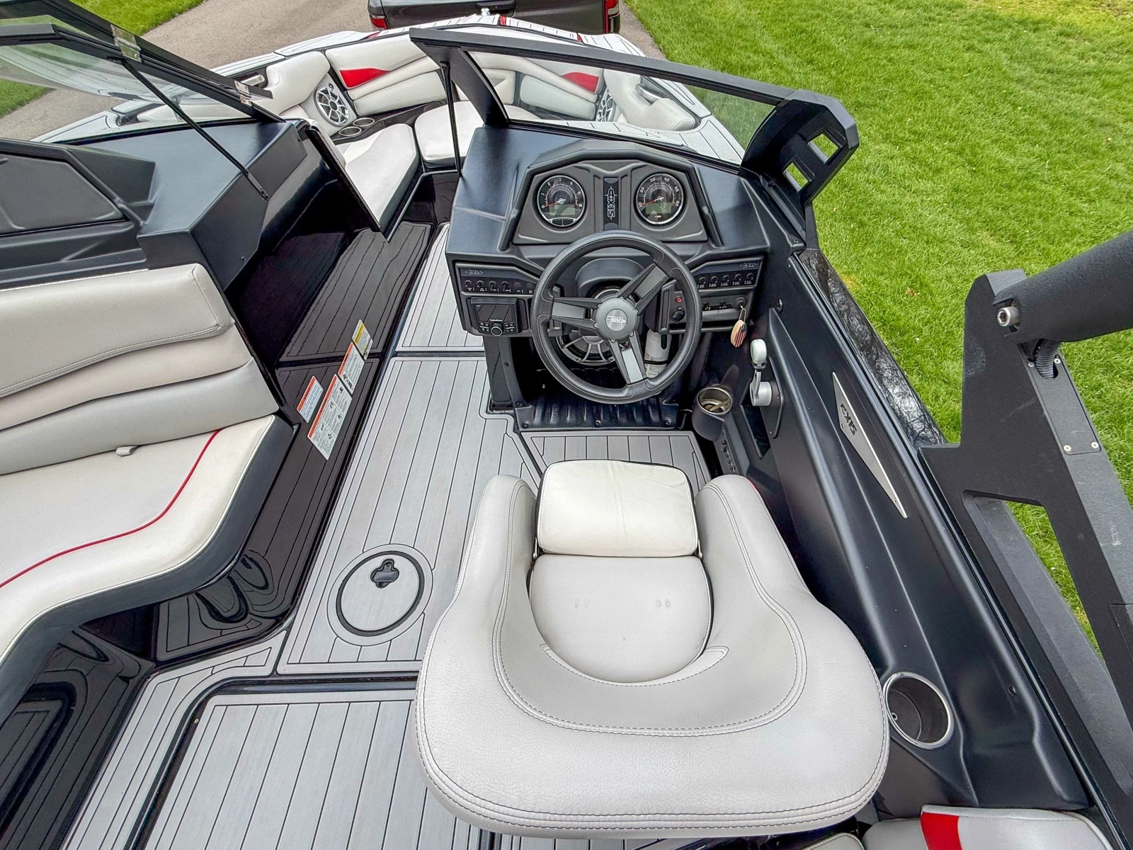 2016 Axis A22