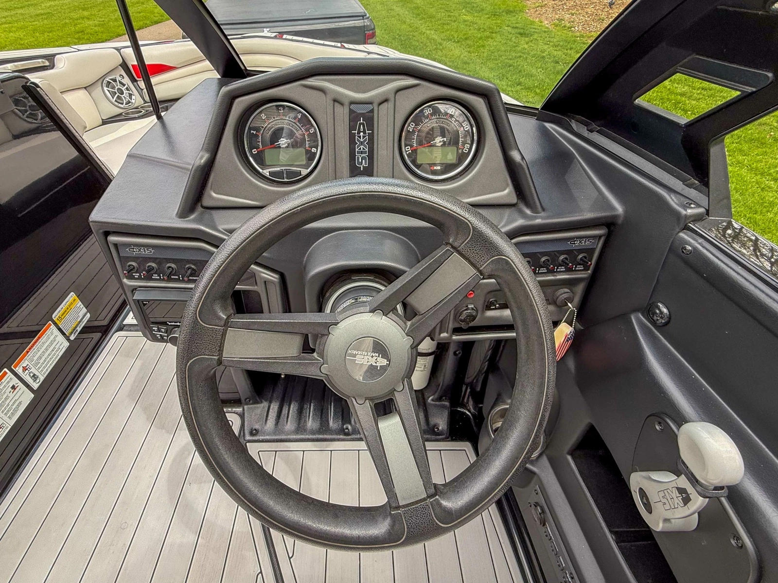 2016 Axis A22