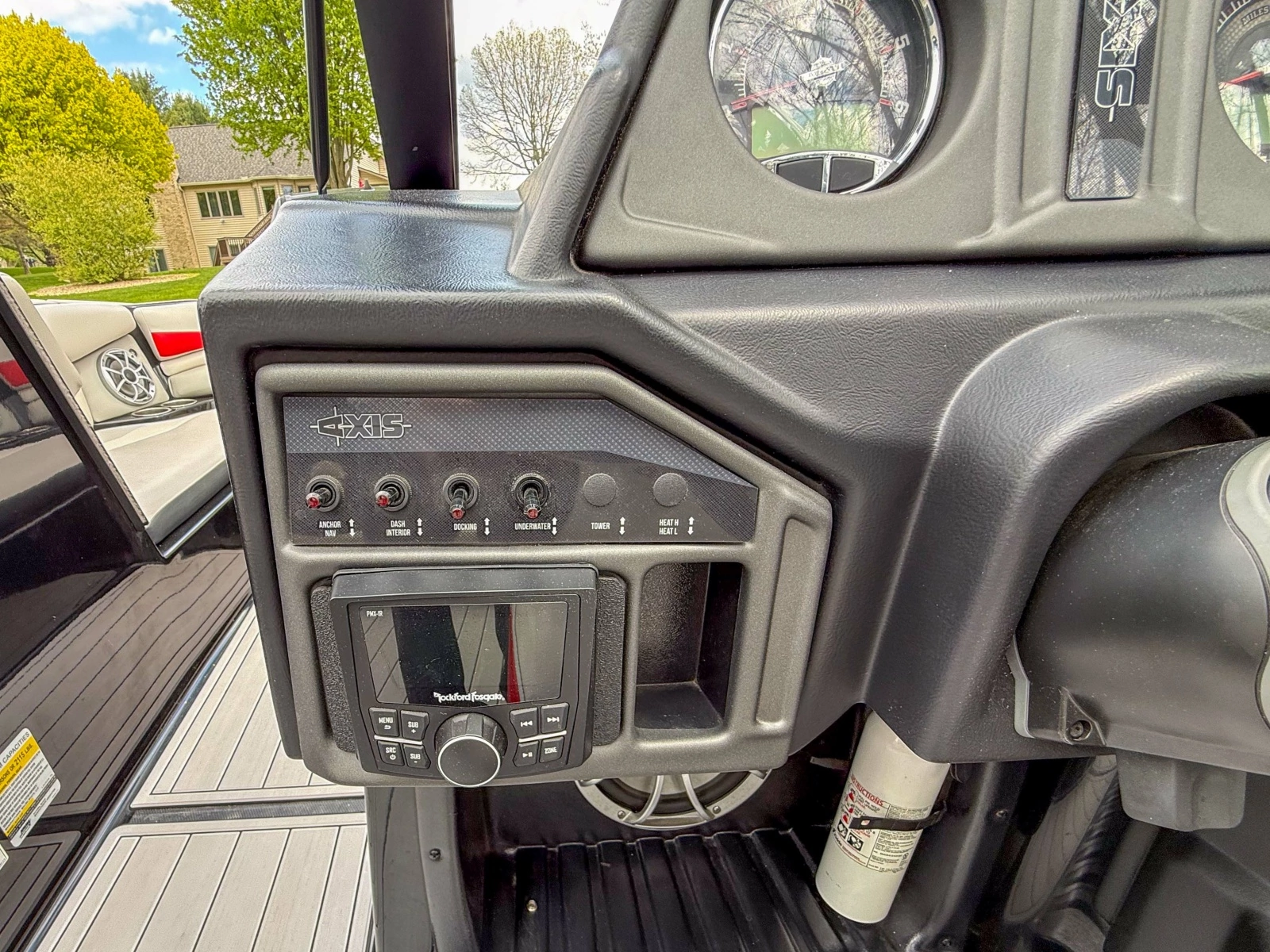 2016 Axis A22