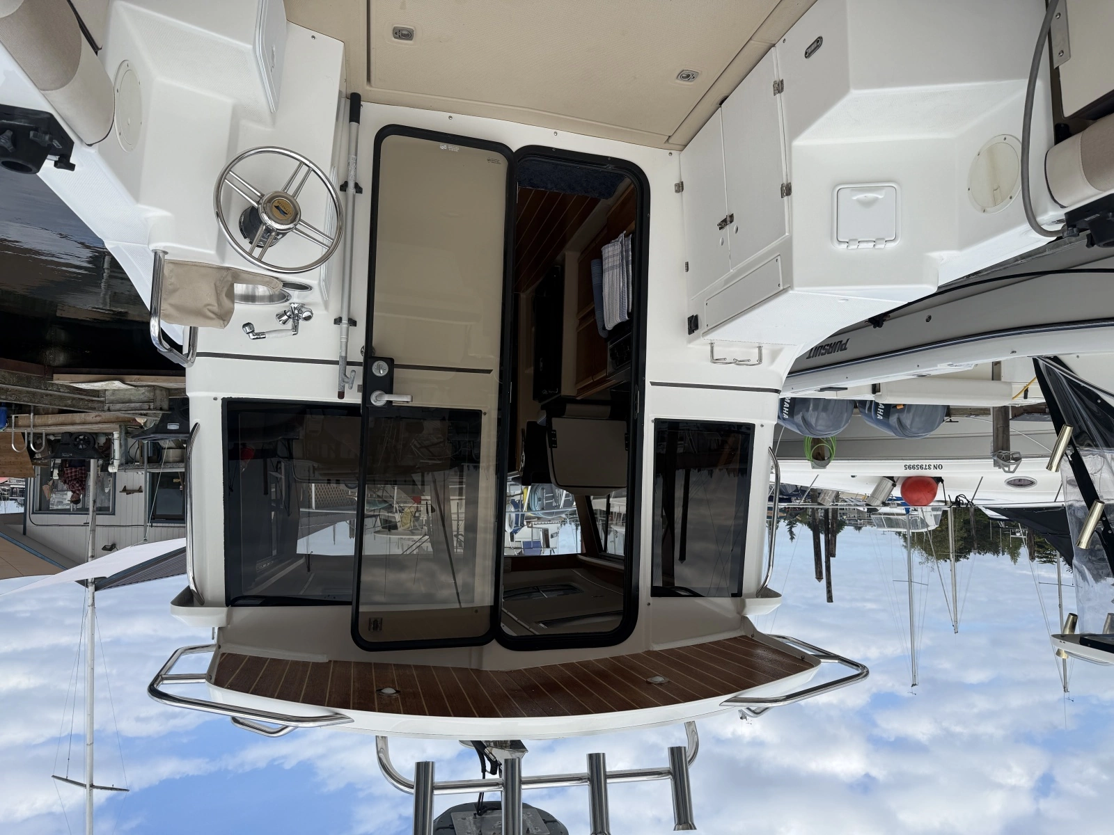 2015 Cutwater C-28 28