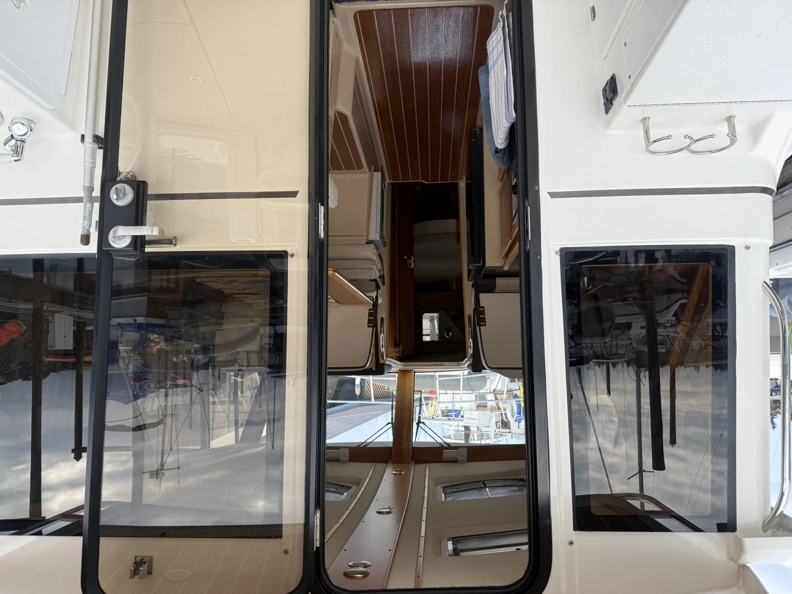 2015 Cutwater C-28 28