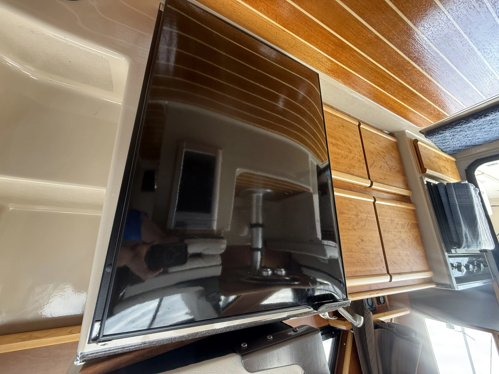 2015 Cutwater C-28 28