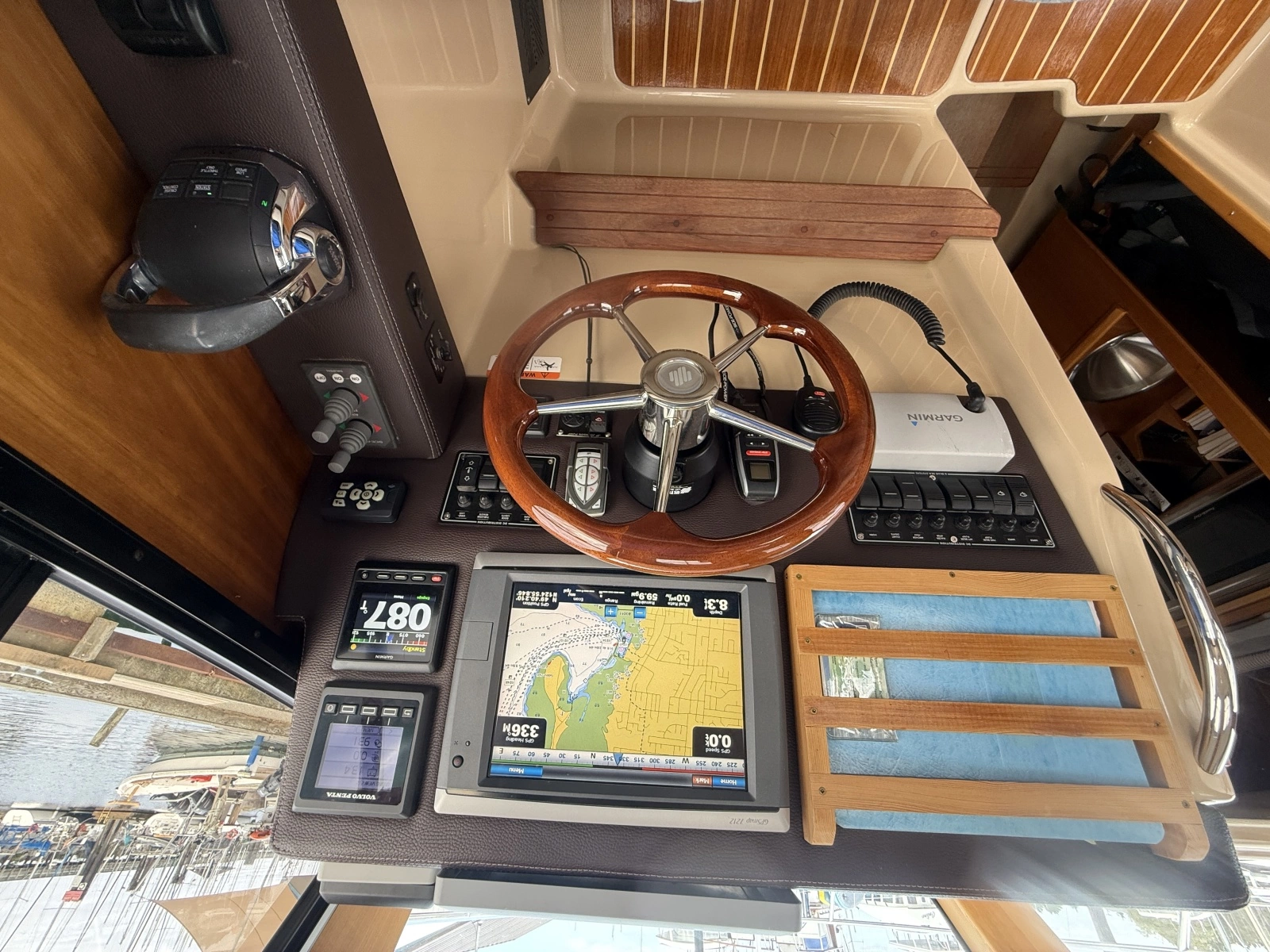 2015 Cutwater C-28 28