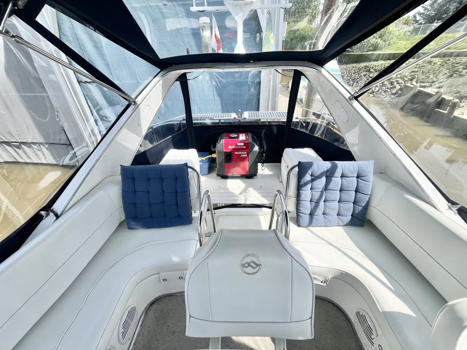 2000 Bayliner  3388