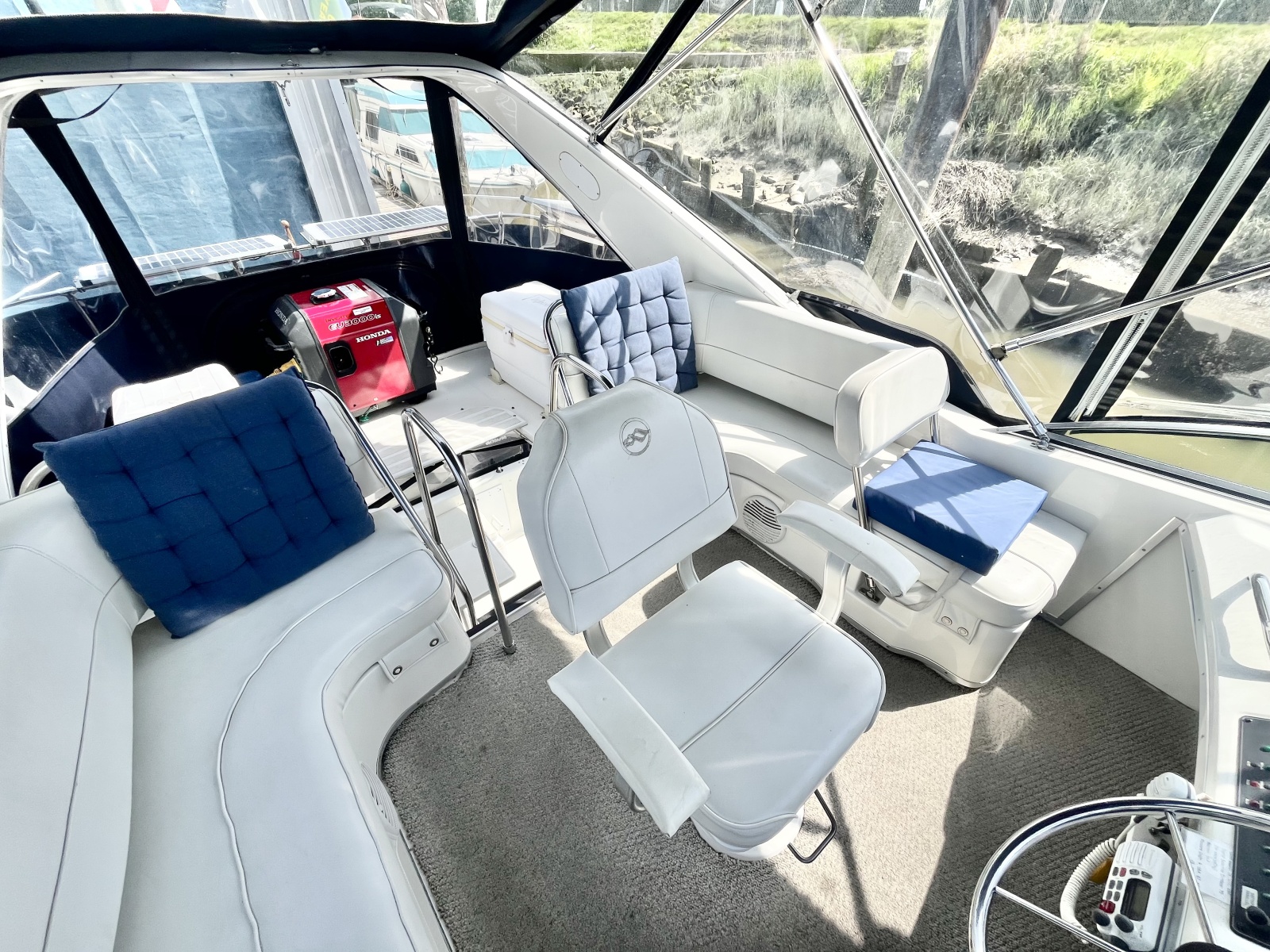 2000 Bayliner  3388