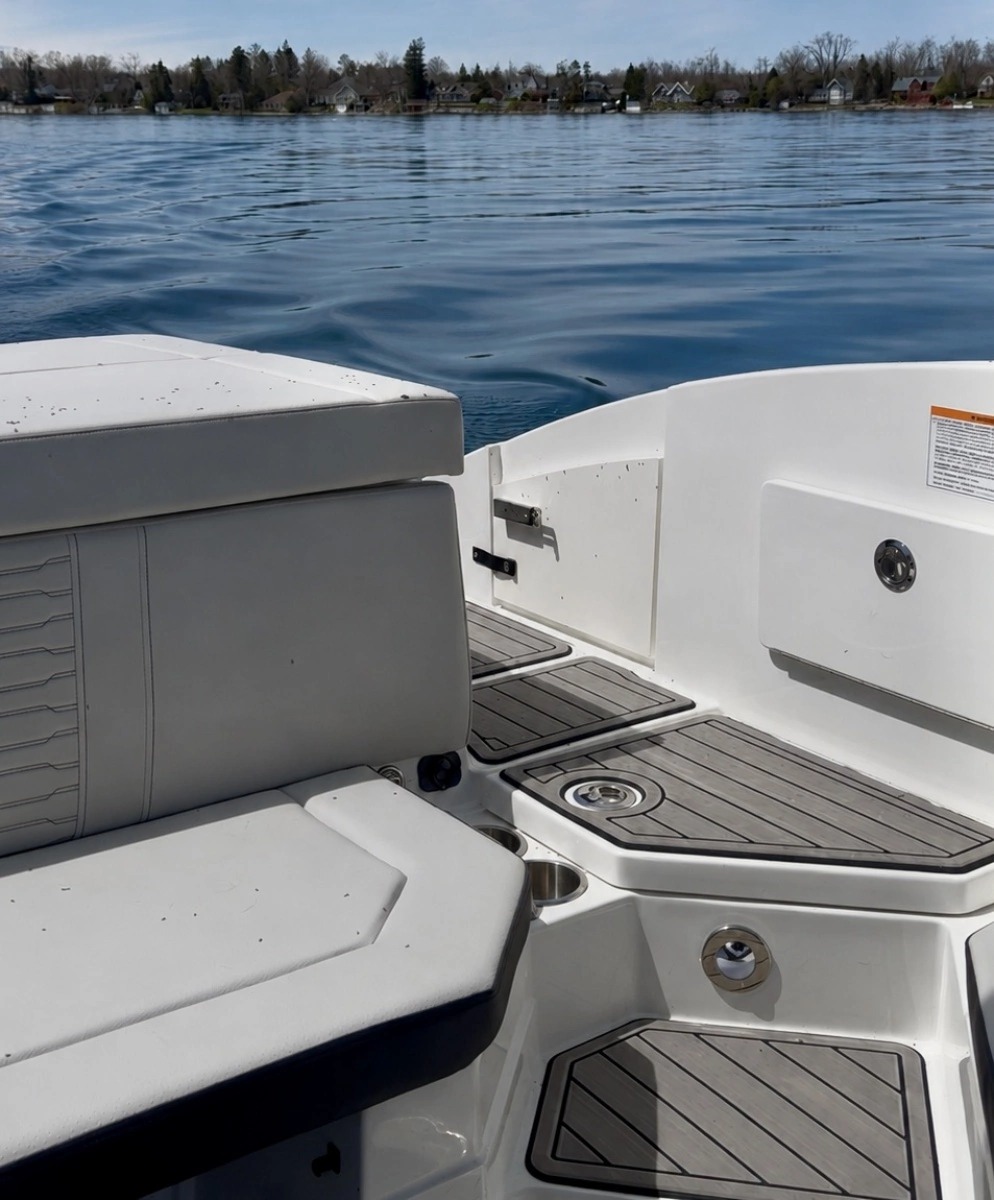 2025 Sea Ray SPX 230 OB