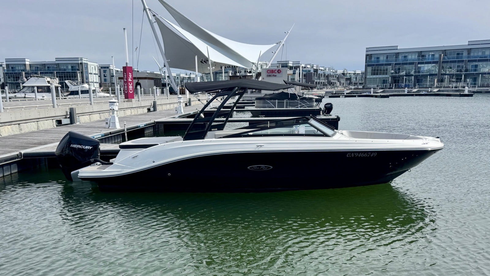 2025 Sea Ray SPX 230 OB