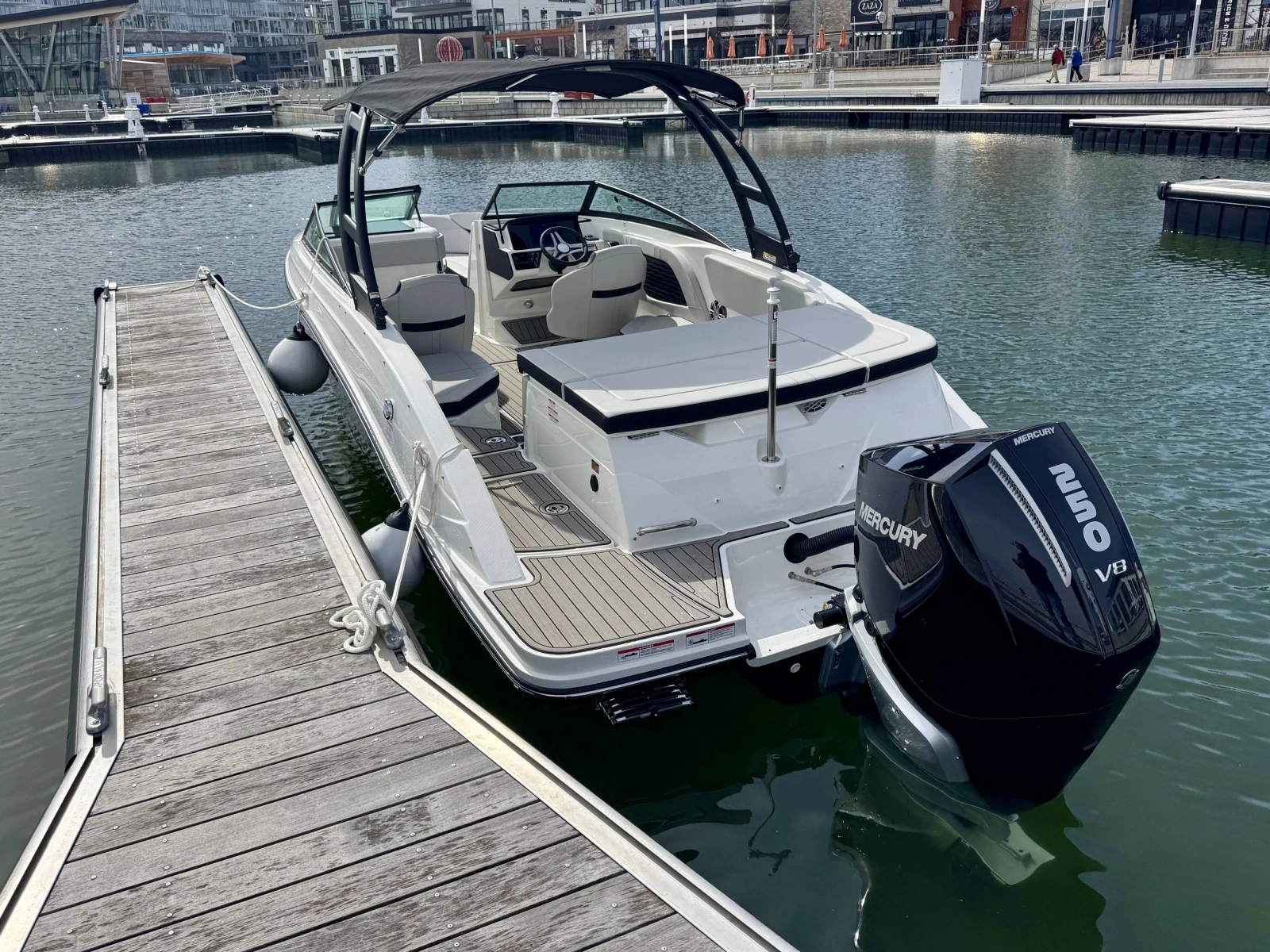 2025 Sea Ray SPX 230 OB