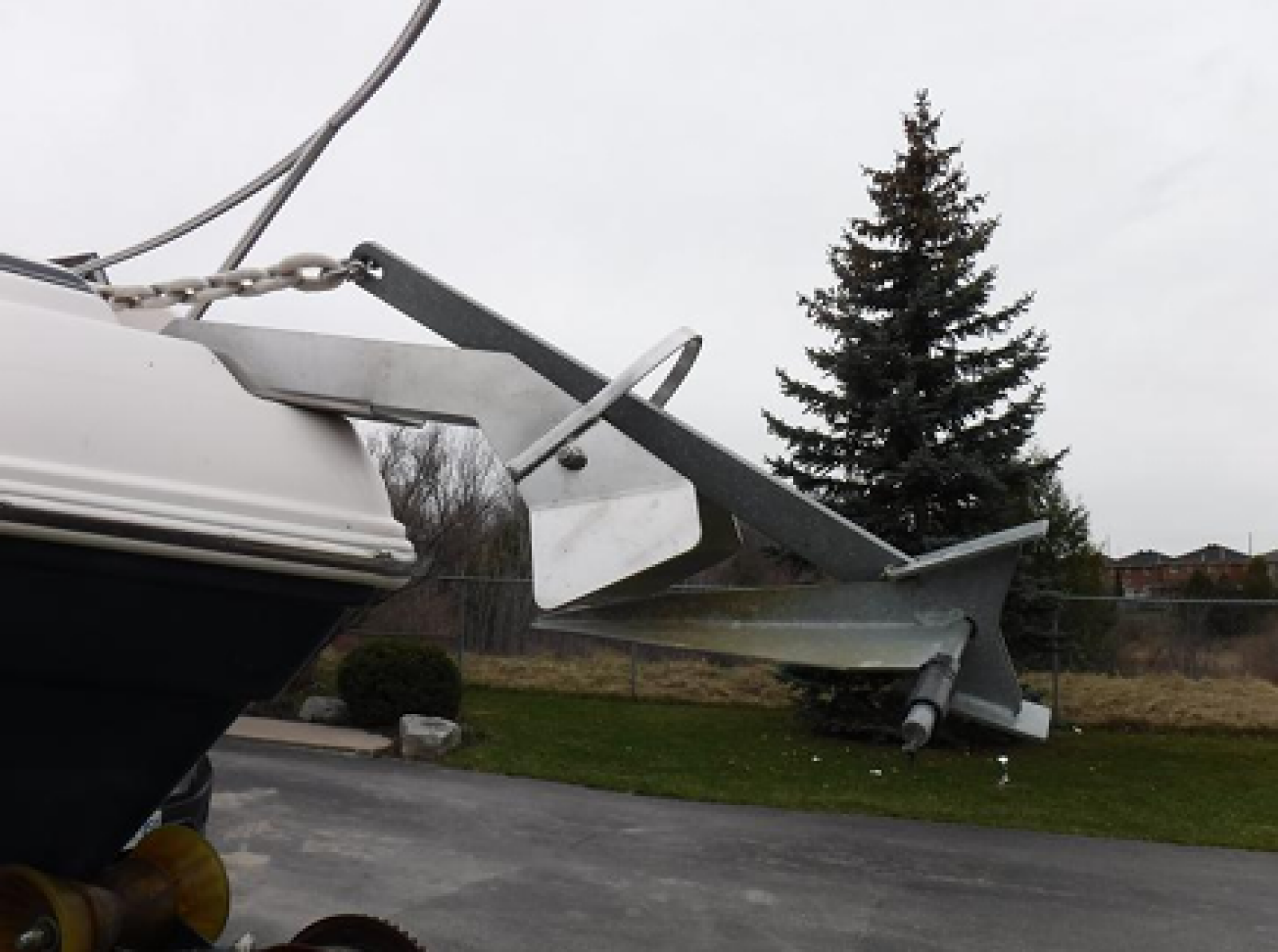 2004 Rinker 2500 Fiesta Vee