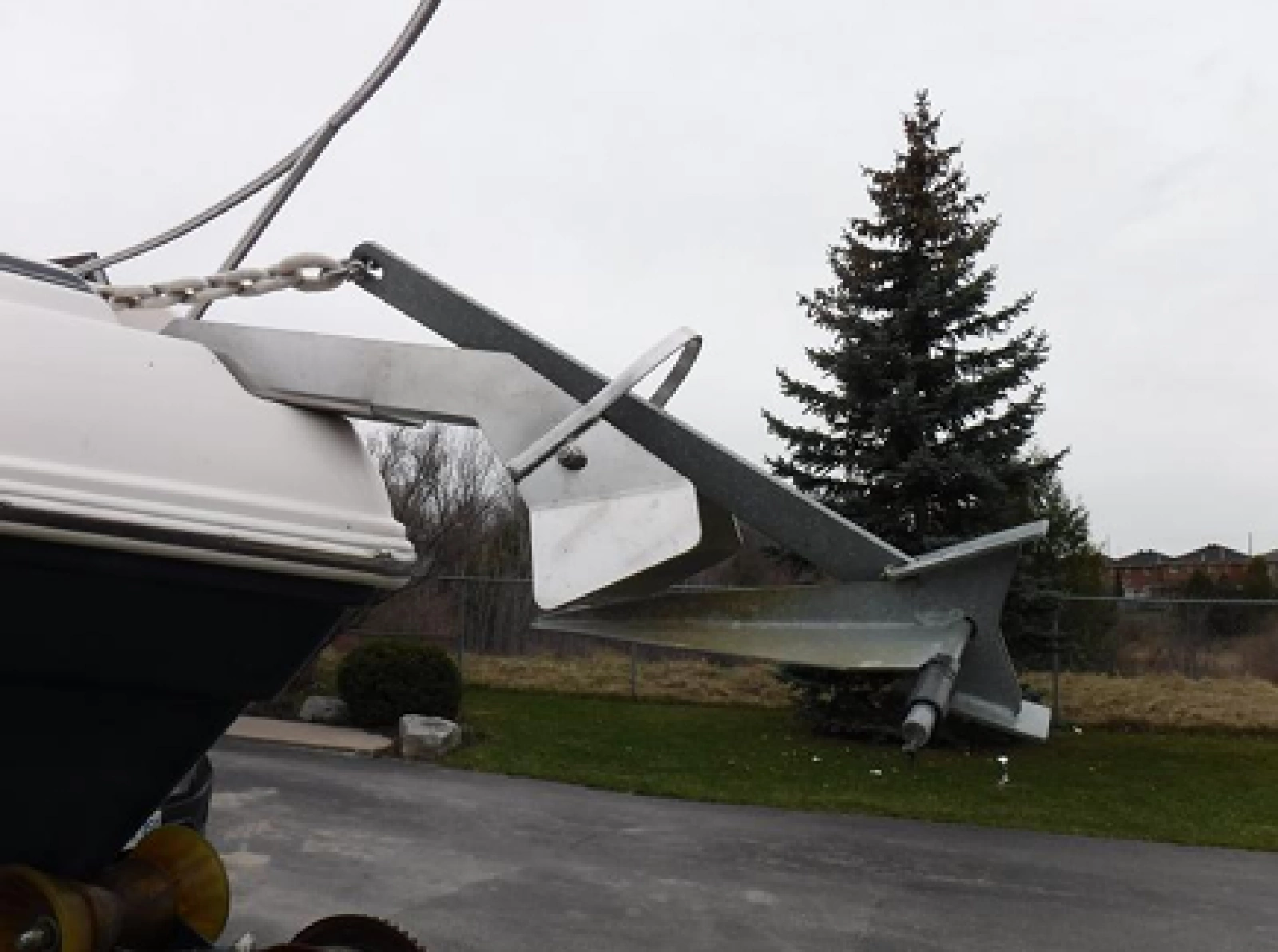 2004 Rinker 2500 Fiesta Vee