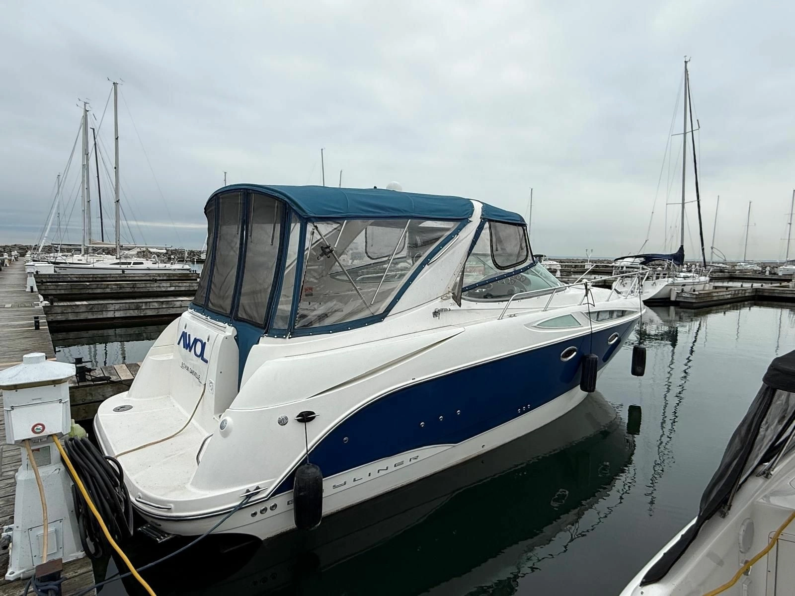 2008 Bayliner 320 Express Cruiser 32