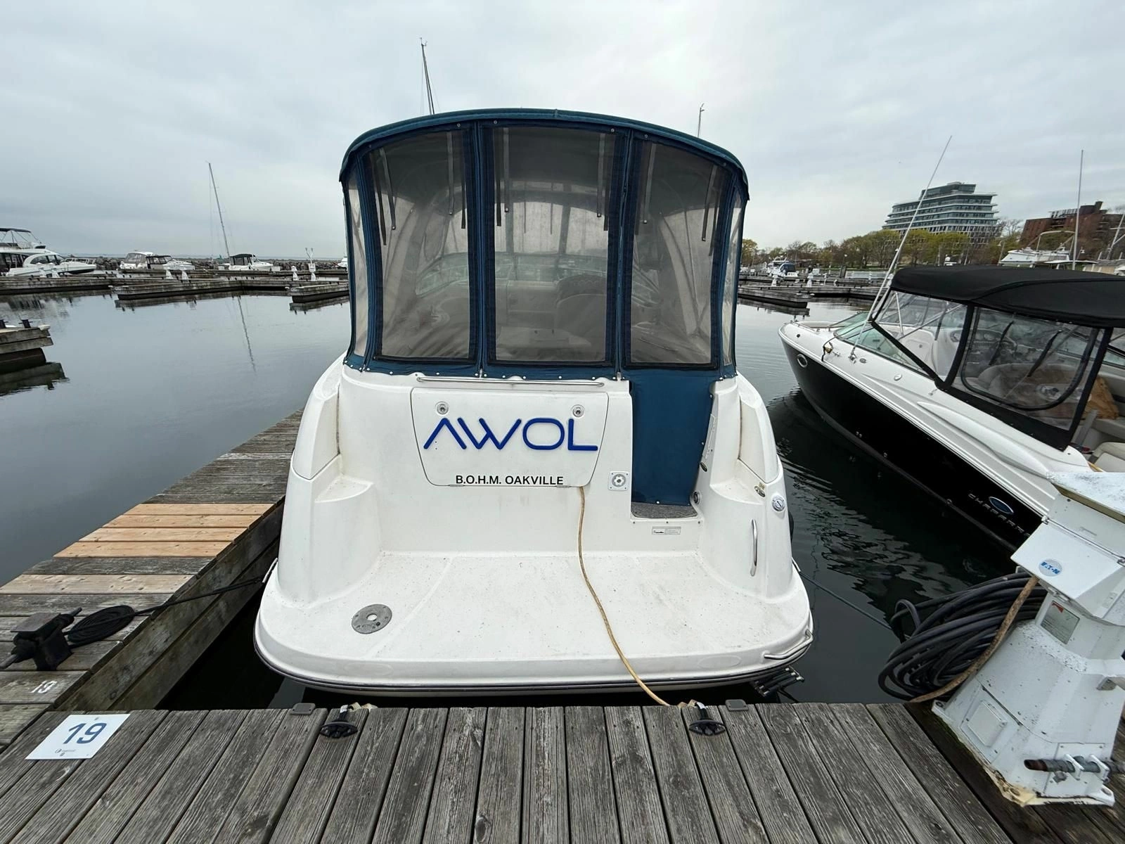 2008 Bayliner 320 Express Cruiser 32