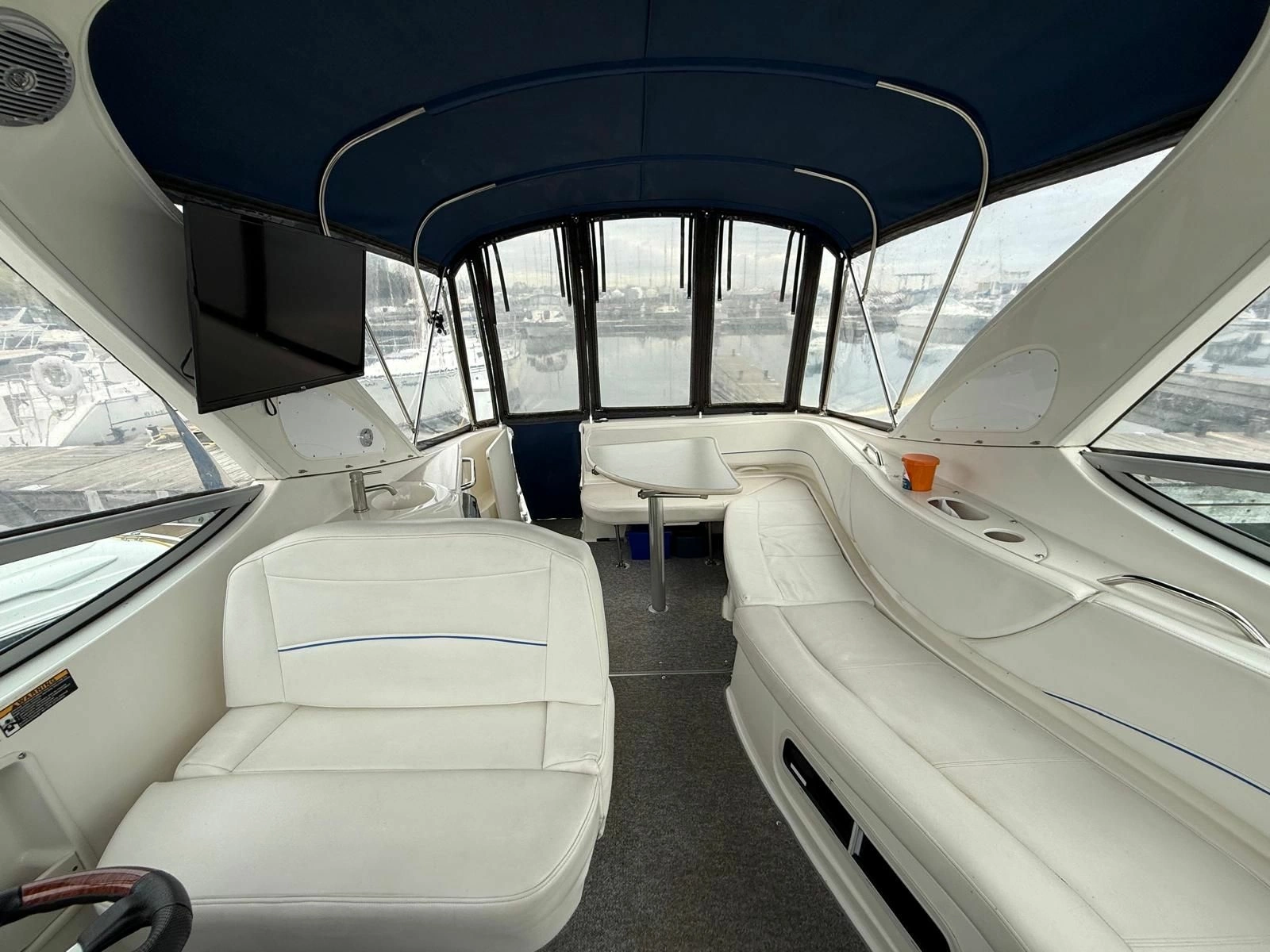 2008 Bayliner 320 Express Cruiser 32