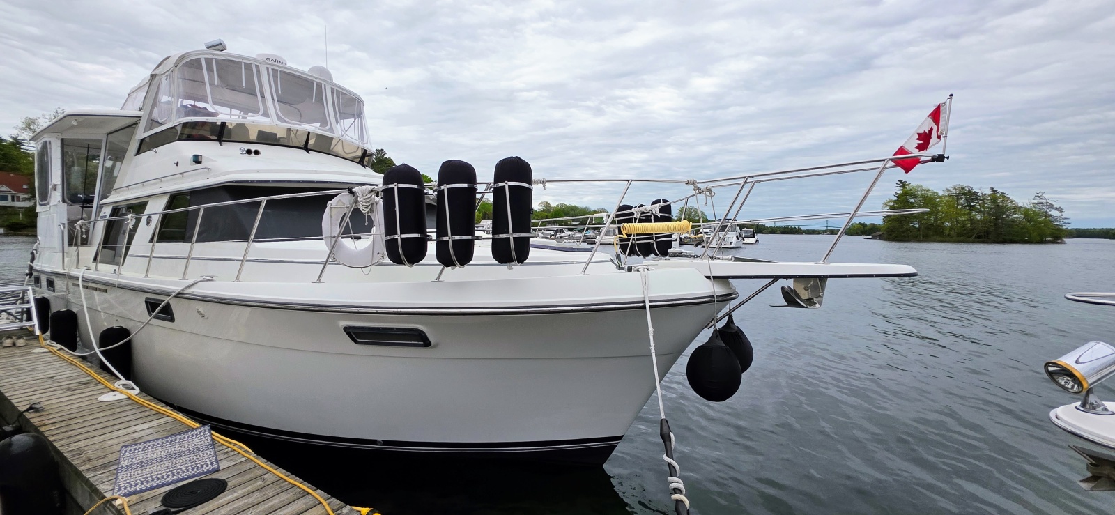 1987 Carver 4207 Aft Cabin 42