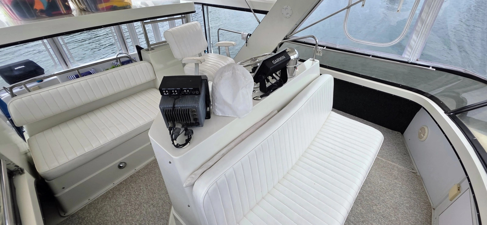 1987 Carver 4207 Aft Cabin 42