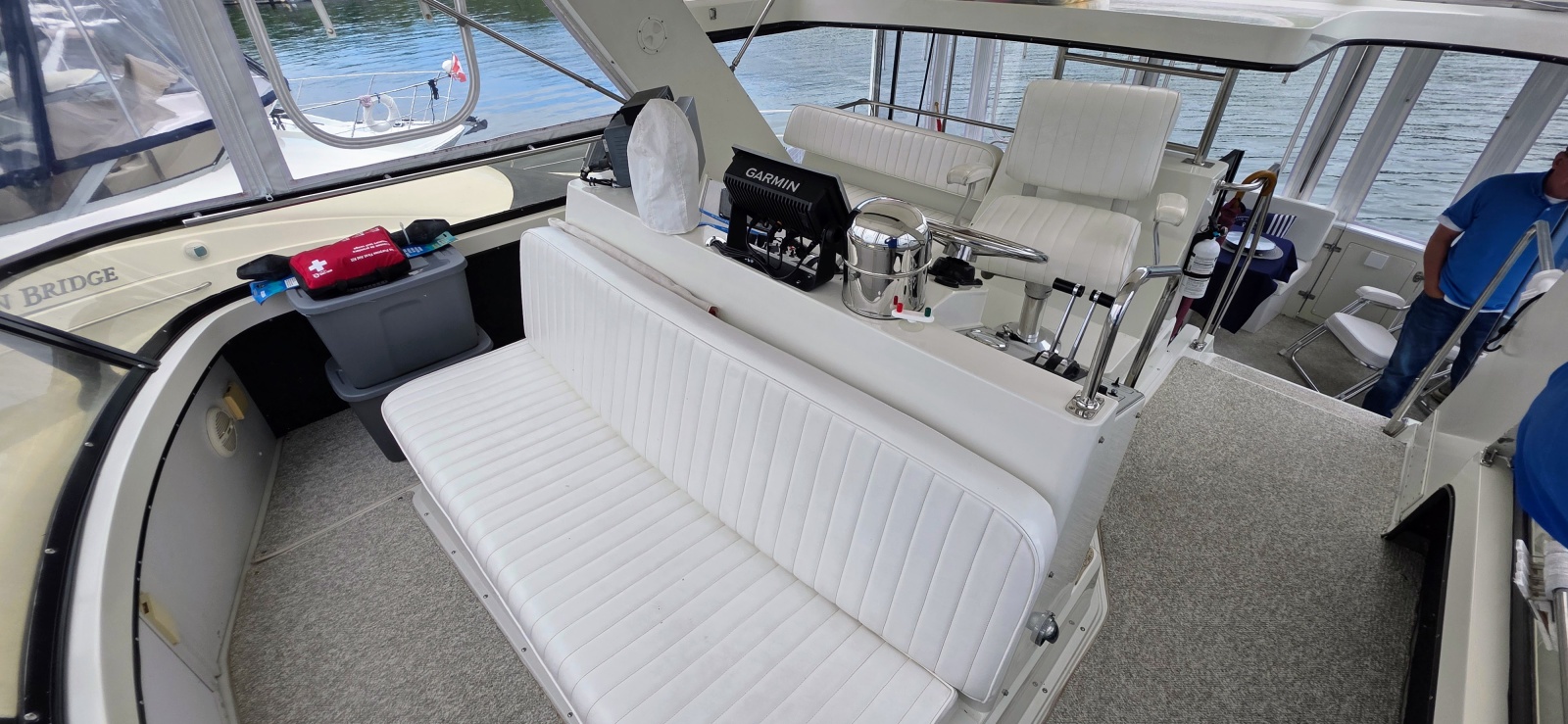 1987 Carver 4207 Aft Cabin 42