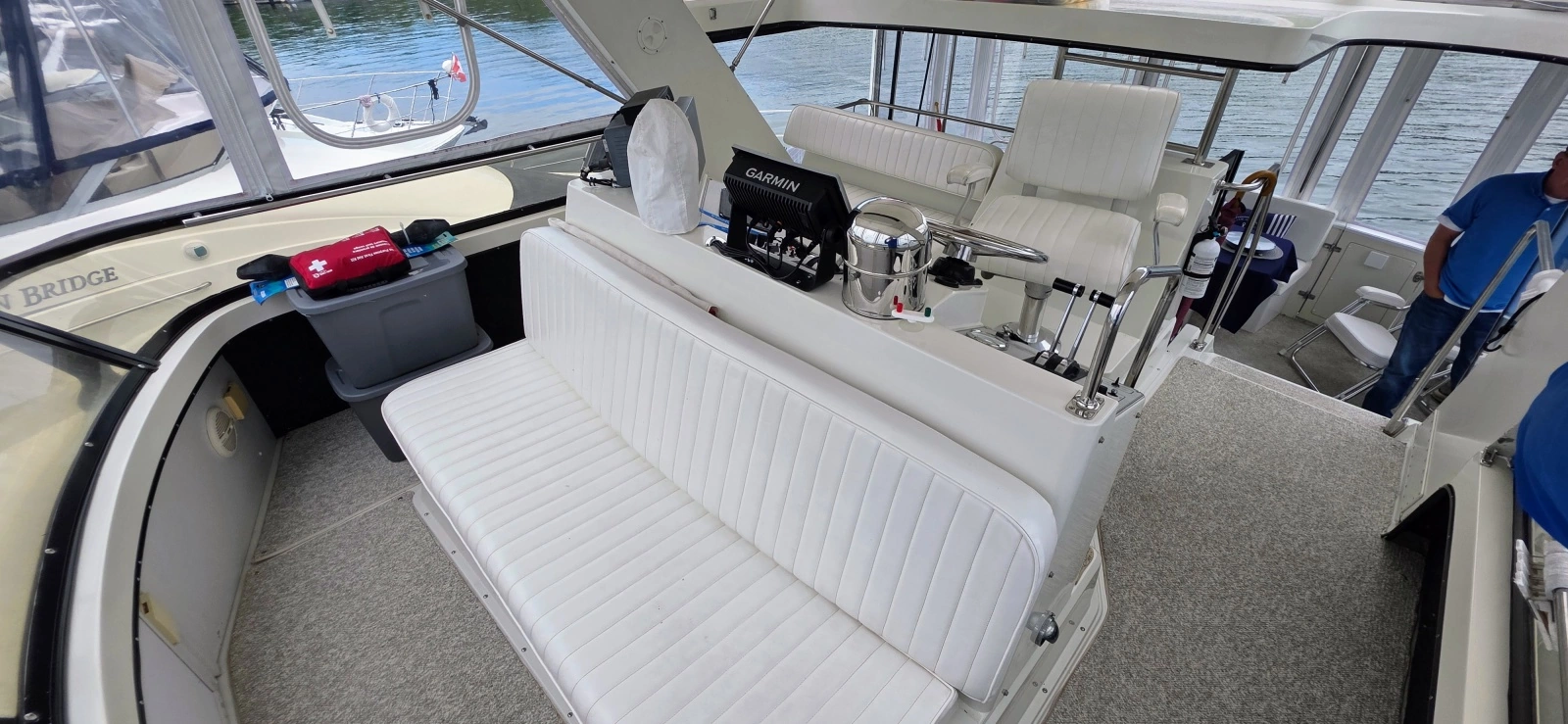 1987 Carver 4207 Aft Cabin 42