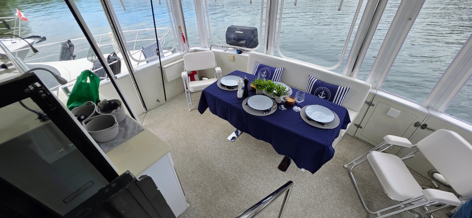 1987 Carver 4207 Aft Cabin 42