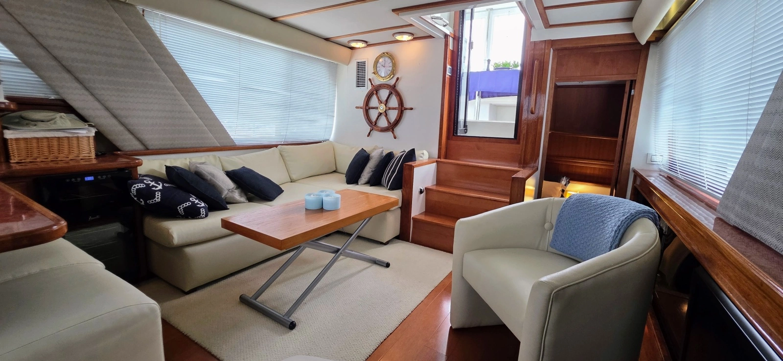 1987 Carver 4207 Aft Cabin 42